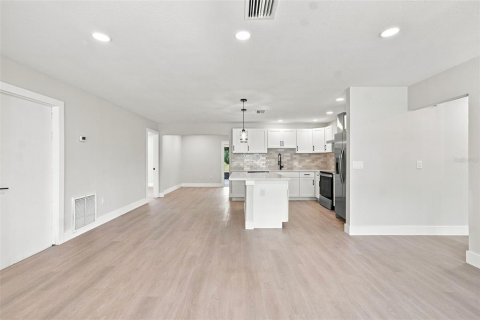 Villa ou maison à vendre à Bradenton, Floride: 3 chambres, 136.1 m2 № 2351742 - photo 20