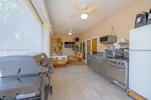Casa en venta en Miami Lakes, Florida, 3 dormitorios, 201.69 m2 № 2002923 - foto 5