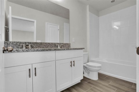House in Winter Garden, Florida 3 bedrooms, 188.31 sq.m. № 1876866 - photo 25