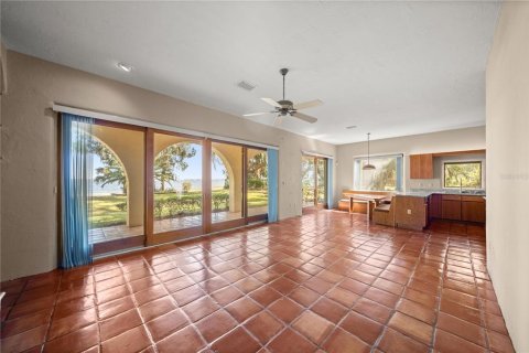 Villa ou maison à vendre à Weirsdale, Floride: 4 chambres, 329.15 m2 № 2110732 - photo 17