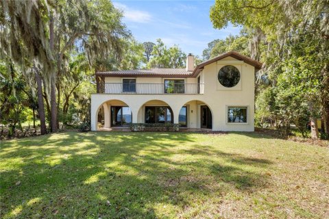 House in Weirsdale, Florida 4 bedrooms, 329.15 sq.m. № 2110732