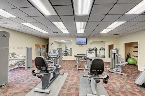 Condo in Delray Beach, Florida, 2 bedrooms  № 2019930 - photo 22