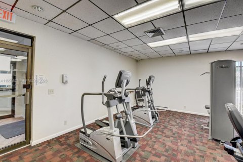 Condo in Delray Beach, Florida, 2 bedrooms  № 2019930 - photo 27