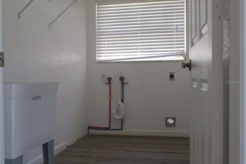 Casa en alquiler en Punta Gorda, Florida, 3 dormitorios, 202.71 m2 № 2429381 - foto 12