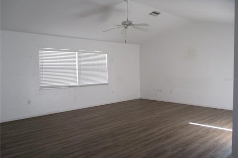 Casa en alquiler en Punta Gorda, Florida, 3 dormitorios, 202.71 m2 № 2429381 - foto 4