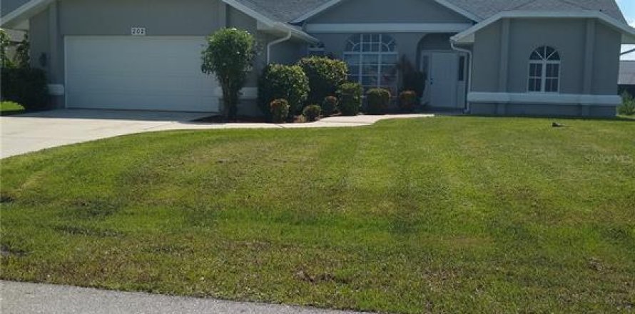 Casa en Punta Gorda, Florida 3 dormitorios, 202.71 m2 № 2429381