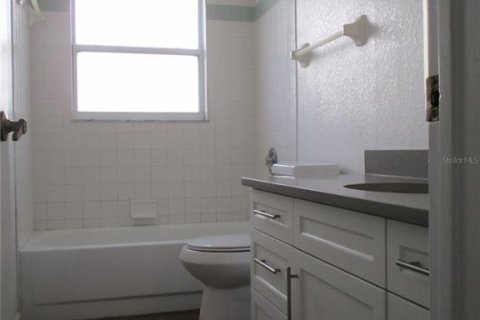 Casa en alquiler en Punta Gorda, Florida, 3 dormitorios, 202.71 m2 № 2429381 - foto 10
