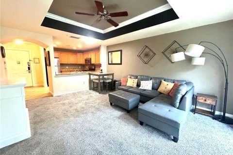 Condo in Four Corners, Florida, 1 bedroom  № 2213353 - photo 2