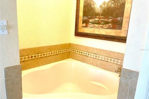 Condo in Four Corners, Florida, 1 bedroom  № 2213353 - photo 7