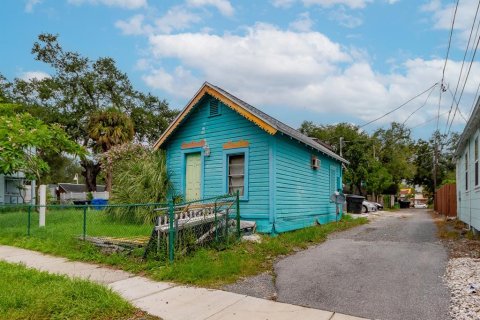 Commercial property in Gulfport, Florida 6 bedrooms, 259.38 sq.m. № 2316750 - photo 30