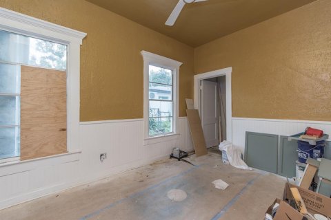 Commercial property in Gulfport, Florida 6 bedrooms, 259.38 sq.m. № 2316750 - photo 13