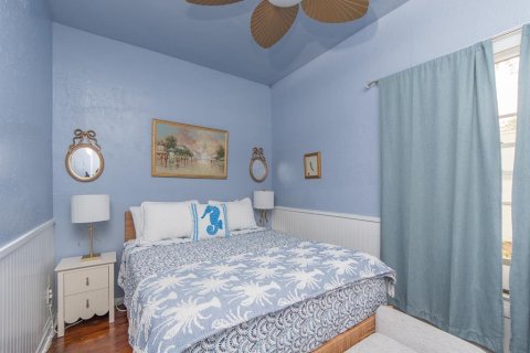 Commercial property in Gulfport, Florida 6 bedrooms, 259.38 sq.m. № 2316750 - photo 10