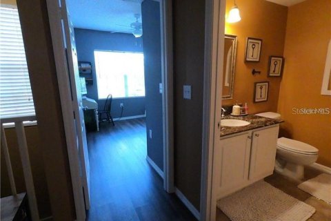 Condominio en alquiler en Sarasota, Florida, 3 dormitorios, 150.04 m2 № 1916866 - foto 25