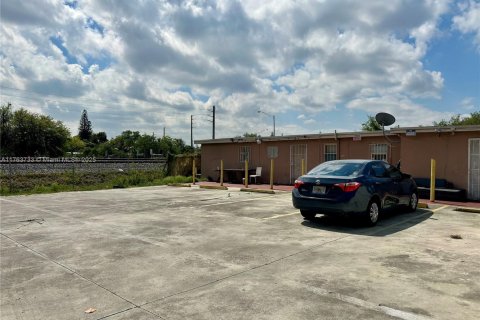 Купить коммерческую недвижимость в Опа-Локка, Флорида № 2021347 - фото 25