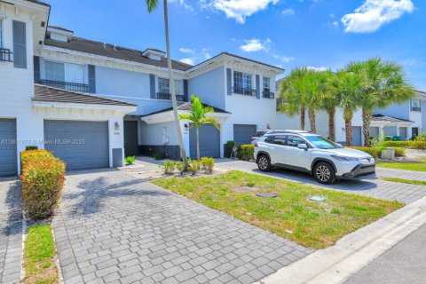 Touwnhouse à vendre à Lauderhill, Floride: 2 chambres, 104.05 m2 № 1864283 - photo 2