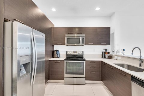 Touwnhouse à vendre à Lauderhill, Floride: 2 chambres, 104.05 m2 № 1864283 - photo 6