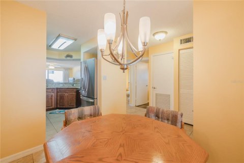 Condominio en venta en Ormond Beach, Florida, 2 dormitorios, 111.48 m2 № 2111469 - foto 23