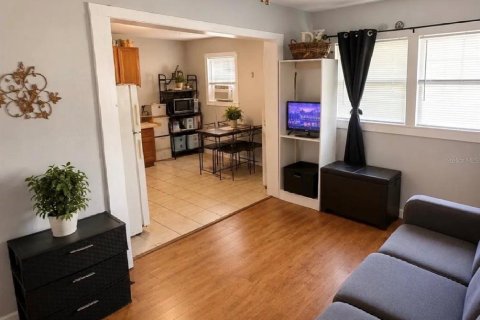 Casa en venta en Winter Haven, Florida, 1 dormitorio, 58.06 m2 № 2236141 - foto 3