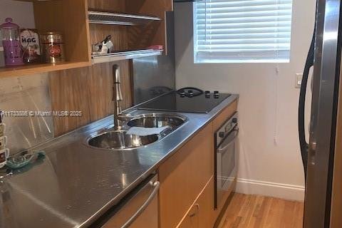 Condominio en venta en Miami Beach, Florida, 1 dormitorio, 66.89 m2 № 2035325 - foto 9