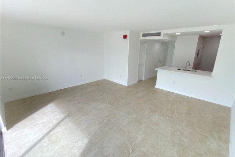 Купить кондоминиум в Норт-Бей-Виллидж, Флорида 53.6м2, № 1477957 - фото 4