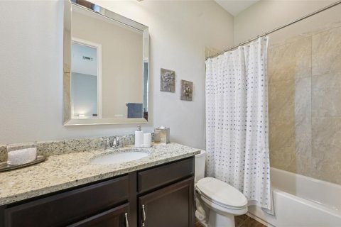 House in Bradenton, Florida 3 bedrooms, 240.62 sq.m. № 1876100 - photo 23