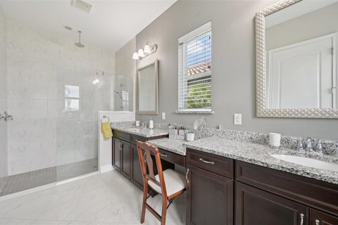 House in Bradenton, Florida 3 bedrooms, 240.62 sq.m. № 1876100 - photo 16