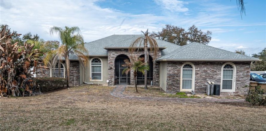 Casa en Clermont, Florida 4 dormitorios, 268.77 m2 № 2108757