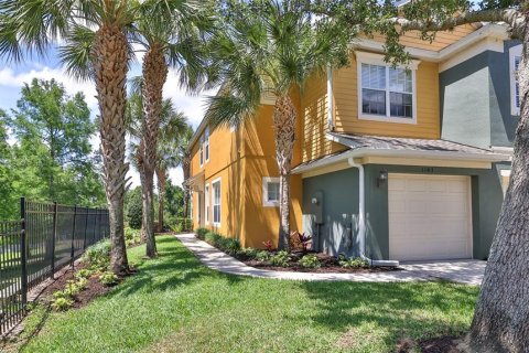 Townhouse in Sanford, Florida 3 bedrooms, 153.01 sq.m. № 2095523 - photo 2