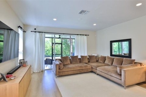 Townhouse in Sanford, Florida 3 bedrooms, 153.01 sq.m. № 2095523 - photo 6