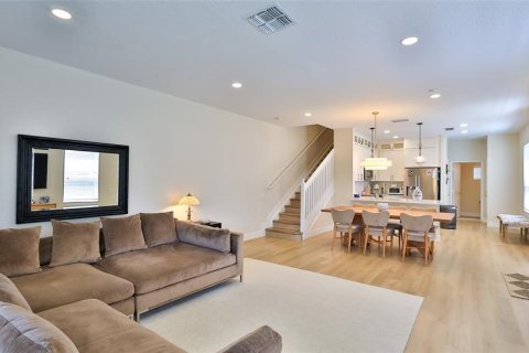 Townhouse in Sanford, Florida 3 bedrooms, 153.01 sq.m. № 2095523 - photo 8