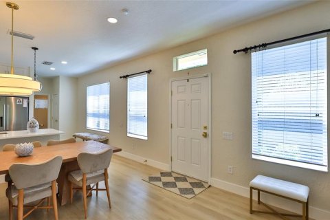 Townhouse in Sanford, Florida 3 bedrooms, 153.01 sq.m. № 2095523 - photo 5