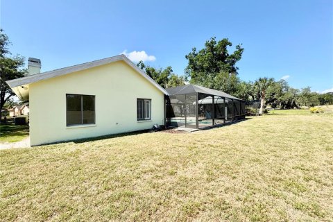 House in Plant City, Florida 4 bedrooms, 238.48 sq.m. № 2097196 - photo 8
