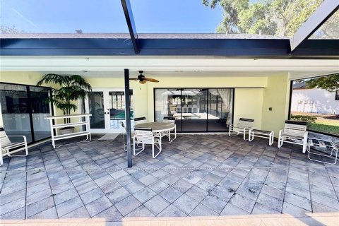 House in Plant City, Florida 4 bedrooms, 238.48 sq.m. № 2097196 - photo 15