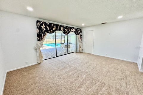 House in Plant City, Florida 4 bedrooms, 238.48 sq.m. № 2097196 - photo 29