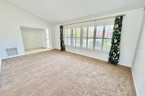 House in Plant City, Florida 4 bedrooms, 238.48 sq.m. № 2097196 - photo 23