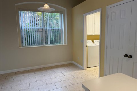 Villa ou maison à louer à Orlando, Floride: 4 chambres, 237.55 m2 № 2158045 - photo 17