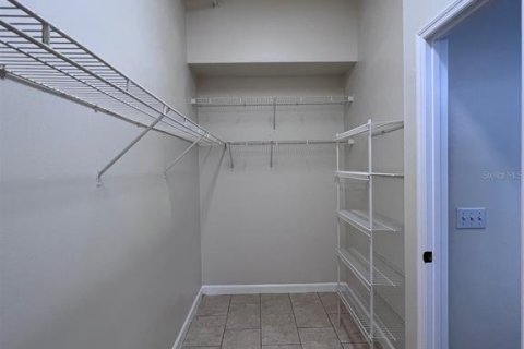 Villa ou maison à louer à Orlando, Floride: 4 chambres, 237.55 m2 № 2158045 - photo 25