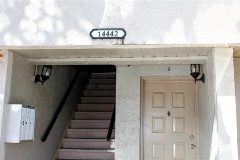 Condominio en alquiler en Tampa, Florida, 2 dormitorios, 101.82 m2 № 1608682 - foto 2