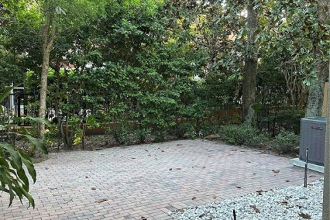 Снять в аренду таунхаус в Орландо, Флорида 7 комнат, 207.36м2, № 1848551 - фото 17