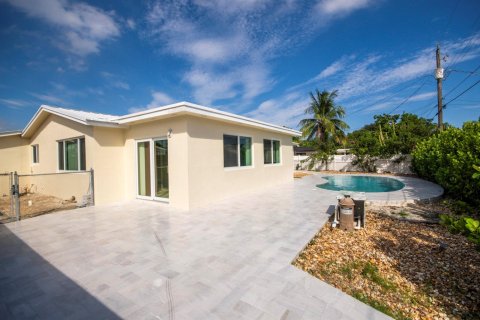 Villa ou maison à vendre à Hollywood, Floride: 3 chambres, 175.77 m2 № 2421414 - photo 26