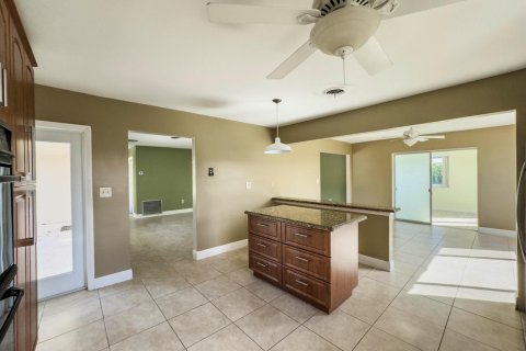 Villa ou maison à vendre à Hollywood, Floride: 3 chambres, 175.77 m2 № 2421414 - photo 8