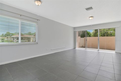Condo in Clearwater, Florida, 1 bedroom  № 2230545 - photo 3