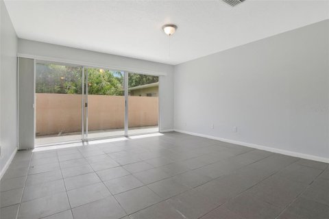 Condo in Clearwater, Florida, 1 bedroom  № 2230545 - photo 6