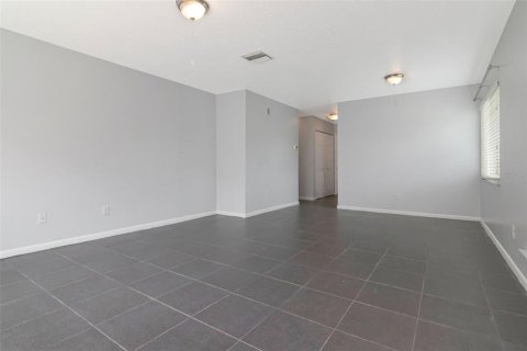 Condo in Clearwater, Florida, 1 bedroom  № 2230545 - photo 7