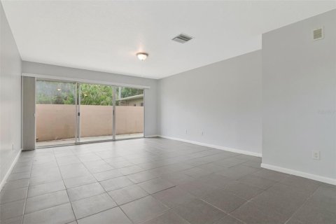 Condo in Clearwater, Florida, 1 bedroom  № 2230545 - photo 13