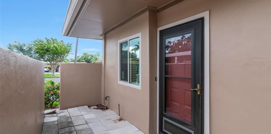 Condo in Clearwater, Florida, 1 bedroom  № 2230545