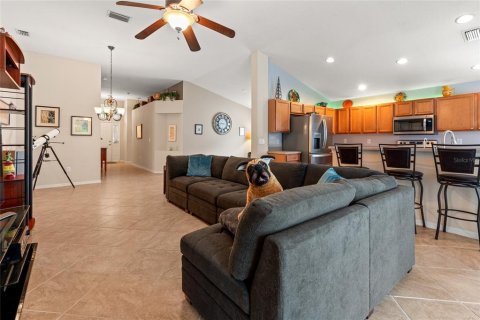 Villa ou maison à vendre à Tampa, Floride: 4 chambres, 187.11 m2 № 1816611 - photo 8