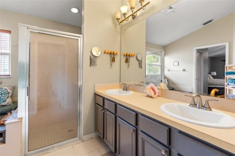 Villa ou maison à vendre à Tampa, Floride: 4 chambres, 187.11 m2 № 1816611 - photo 16