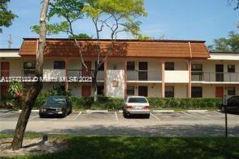Copropriété à louer à Miami, Floride: 3 chambres, 104.52 m2 № 1713854 - photo 12