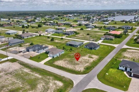 Купить земельный участок в Кейп-Корал, Флорида № 1962110 - фото 6
